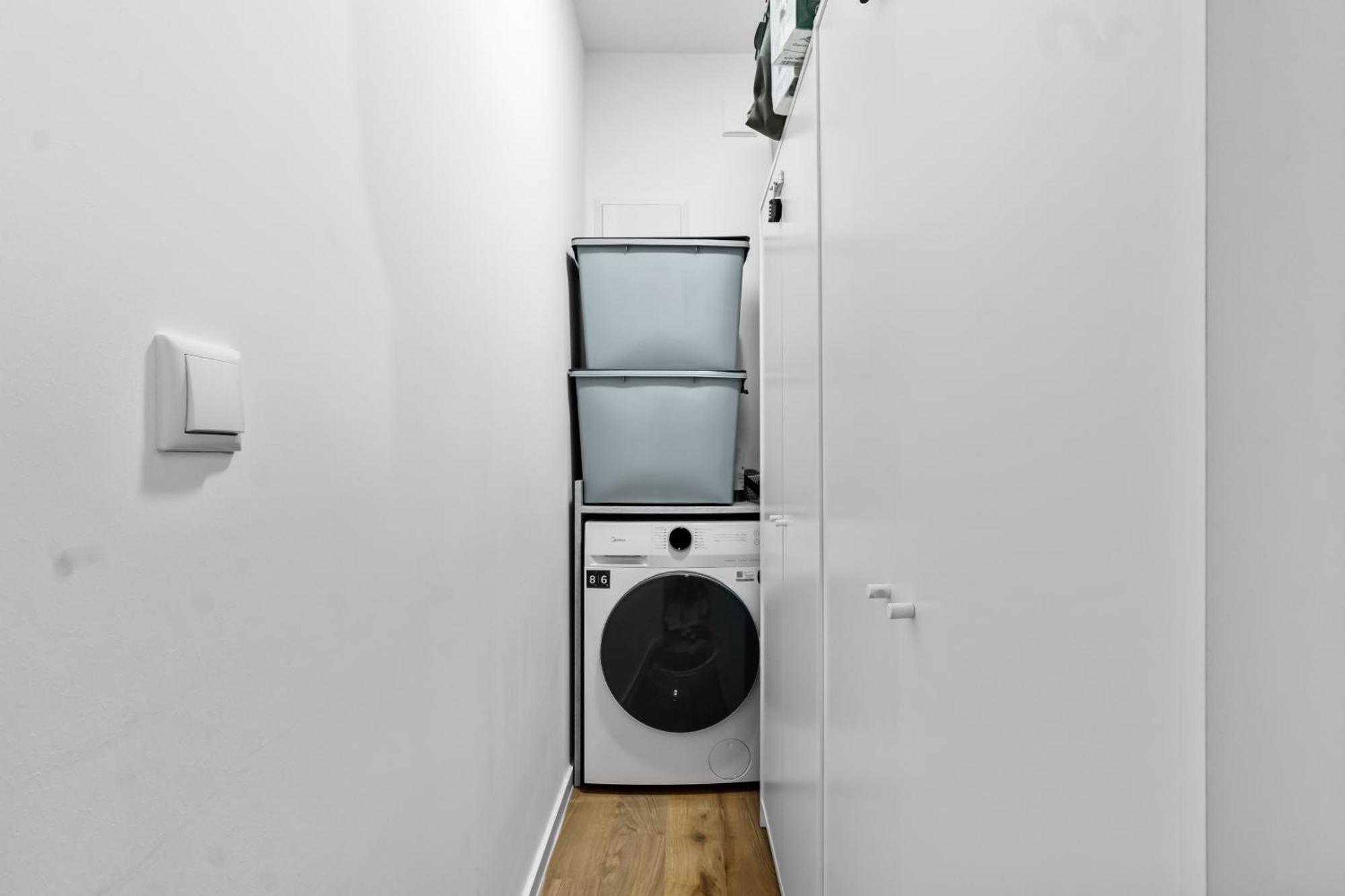 Design Luxus, Vollausstattung, Neubau, 30Min Hbf Leipzig 8, Naehe Flughfaen, Bmw, Dhl, Amazon Apartment Schkeuditz Ngoại thất bức ảnh