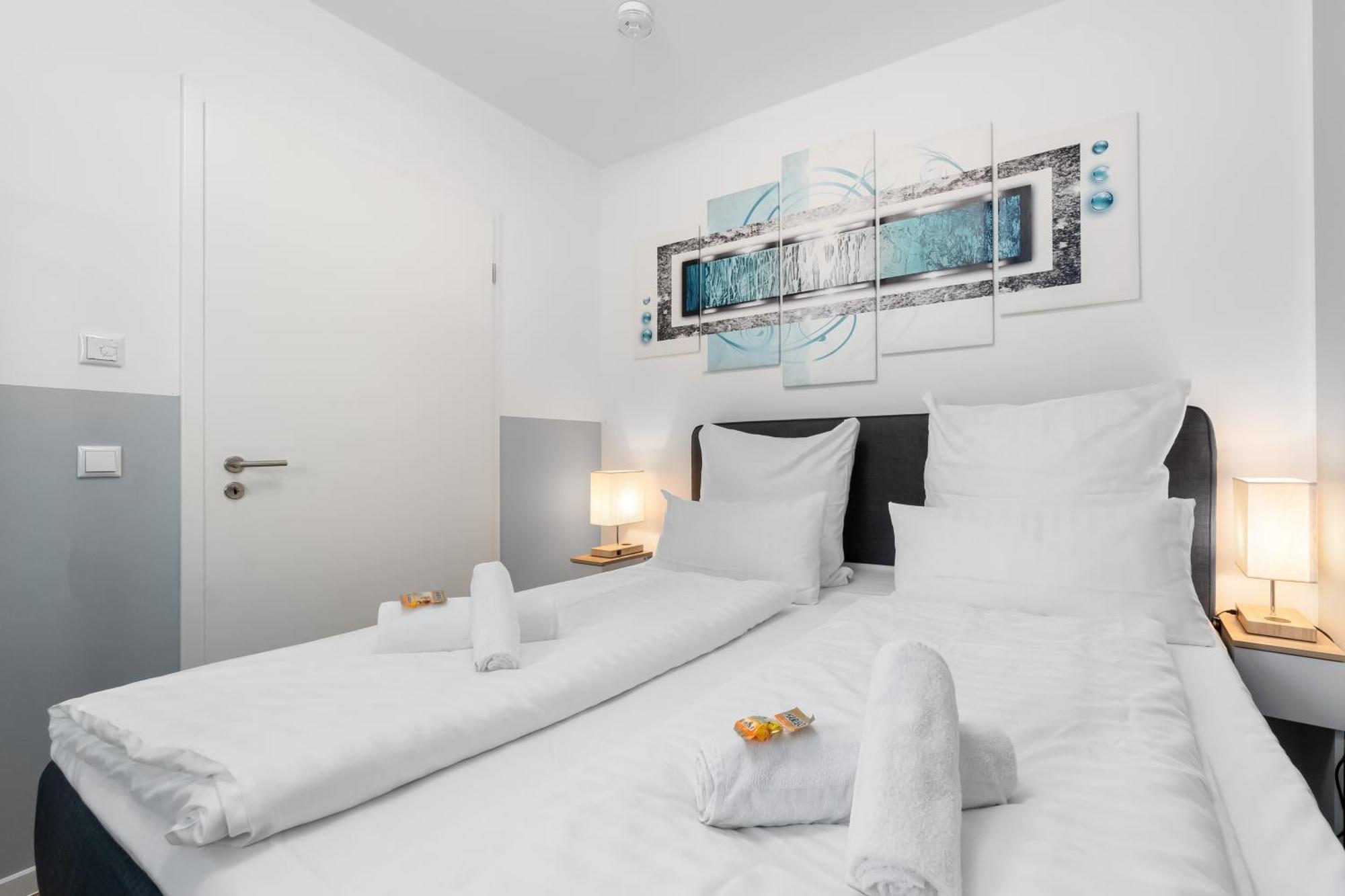 Design Luxus, Vollausstattung, Neubau, 30Min Hbf Leipzig 8, Naehe Flughfaen, Bmw, Dhl, Amazon Apartment Schkeuditz Ngoại thất bức ảnh